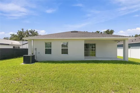 Exterior - 906 7th St, Wimauma, FL 33598 photo 3 of 5