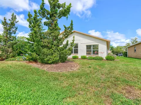 Exterior - 11228 Windrush Cir, Hudson, FL 34667 photo 7 of 13
