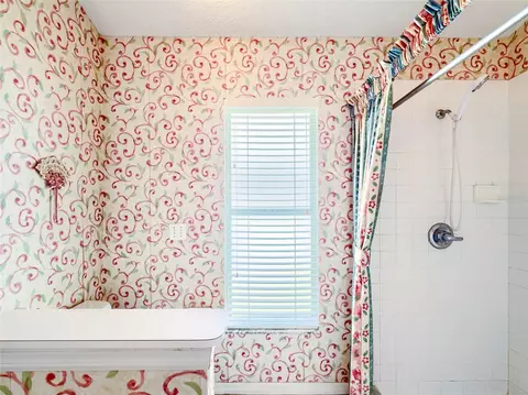 Bath - 11228 Windrush Cir, Hudson, FL 34667 photo 4 of 7