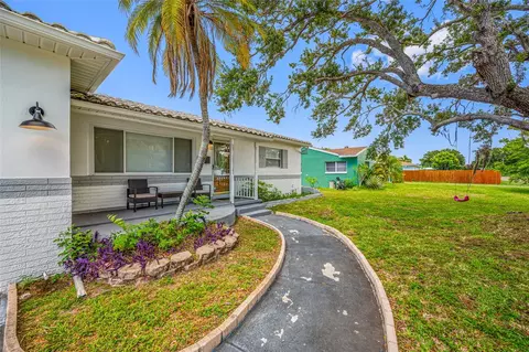 6219 Hampton Dr N, Saint Petersburg, FL 33710