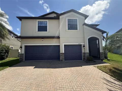 10205 Stedfast Ct, Sun City Center, FL 33573