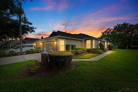 5731 Heronpark Pl, Lithia, FL 33547