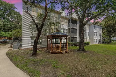3266 Haviland Ct #303, Palm Harbor, FL 34684