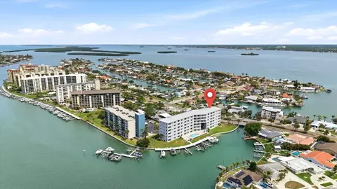 610 Island Way #201, Clearwater Beach, FL 33767