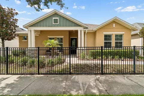 6112 Watercolor Dr, Lithia, FL 33547