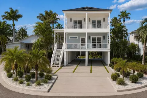 13098 Boca Ciega Ave, Madeira Beach, FL 33708