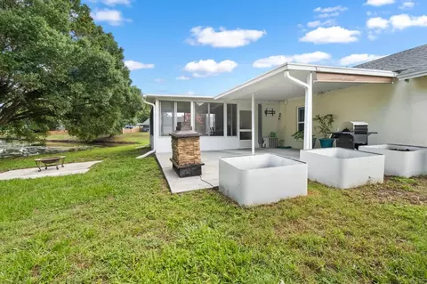 Exterior - 11807 Cedarfield Dr, Riverview, FL 33579 photo 8 of 12