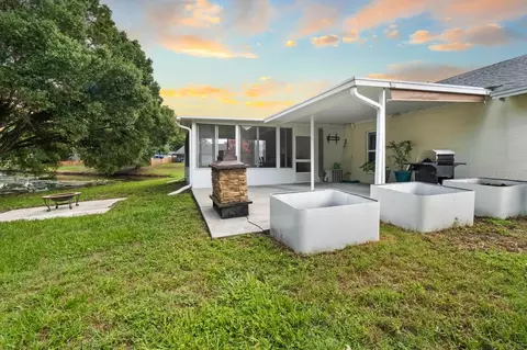 Exterior - 11807 Cedarfield Dr, Riverview, FL 33579 photo 9 of 12
