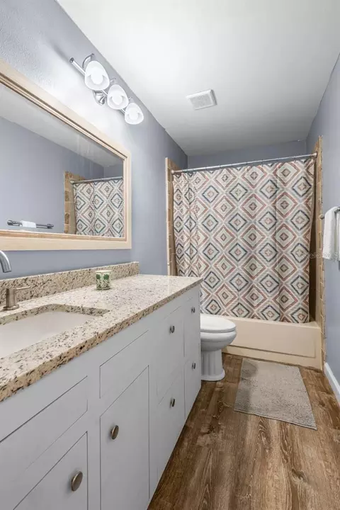 Bath - 11807 Cedarfield Dr, Riverview, FL 33579 photo 2 of 4