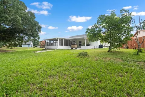 Exterior - 11807 Cedarfield Dr, Riverview, FL 33579 photo 10 of 12