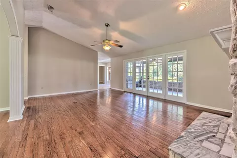 Living - 2102 Whitlock Pl, Dover, FL 33527 photo 8 of 8
