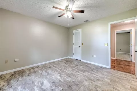 Bedroom - 2102 Whitlock Pl, Dover, FL 33527 photo 3 of 5