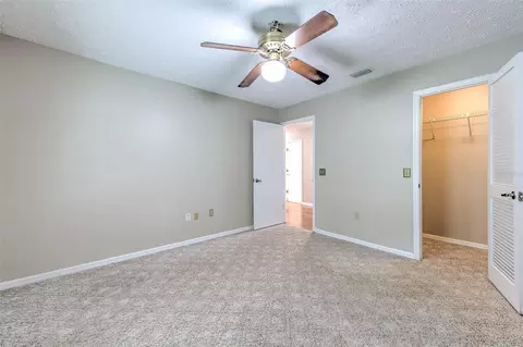 Bedroom - 2102 Whitlock Pl, Dover, FL 33527 photo 2 of 5