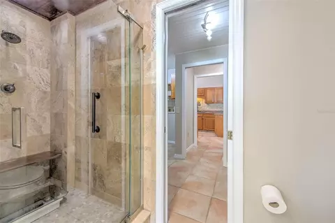 Bath - 2102 Whitlock Pl, Dover, FL 33527 photo 4 of 4