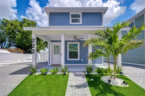222 8th Avenue Dr W, Bradenton, FL 34205