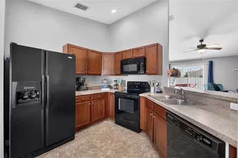 Kitchen - 603 Pointer Ln, Lakeland, FL 33809 photo 1 of 1