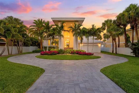1480 Gulf Blvd, Belleair Beach, FL 33786