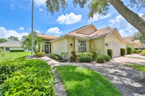 2429 New Haven Cir, Sun City Center, FL 33573