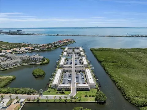 8820 Bay Pointe Dr #102, Tampa, FL 33615