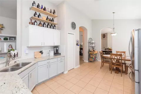 Kitchen - 7020 Blue Beech Dr, Riverview, FL 33578 photo 3 of 5
