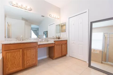 Bath - 7020 Blue Beech Dr, Riverview, FL 33578 photo 3 of 4