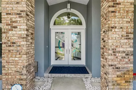 Entry Way - 14426 Mark Dr, Largo, FL 33774 photo 1 of 2