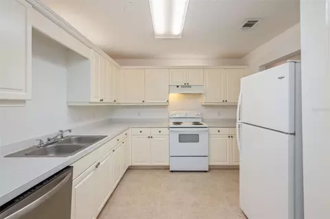 Kitchen - 1206 Ego Dr, Crestview, FL 32536 photo 1 of 4