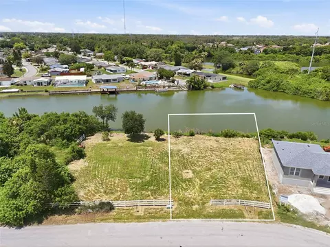 1504 Jackson Dr, Holiday, FL 34691