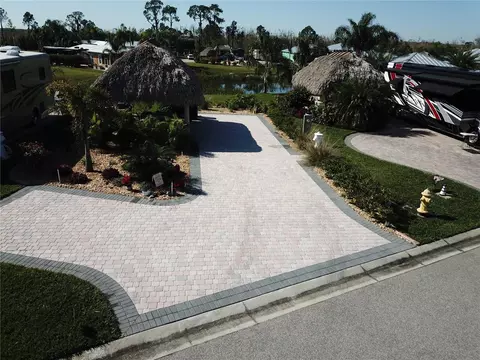 3258 Red Tail Hawk Dr, Polk City, FL 33868