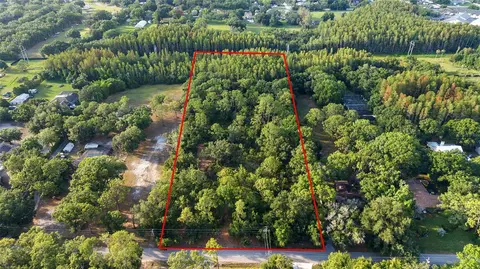 Lake Le Clare Road, Lutz, FL 33558