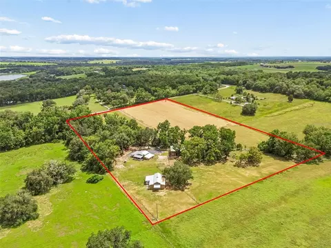 17345 Sweetwater Rd, Dade City, FL 33523