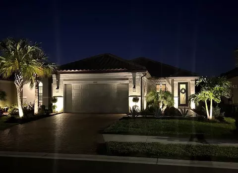 4642 Crestpoint Way, Palmetto, FL 34221