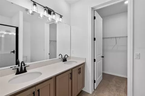 Bath - 1623 Cane Bamboo Dr, Saint Cloud, FL 34771 photo 2 of 2
