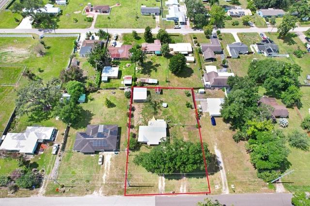 5211 Glen Harwell Rd, Plant City, FL 33566