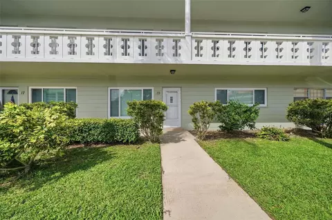 2401 Ecuadorian Way #19, Clearwater, FL 33763