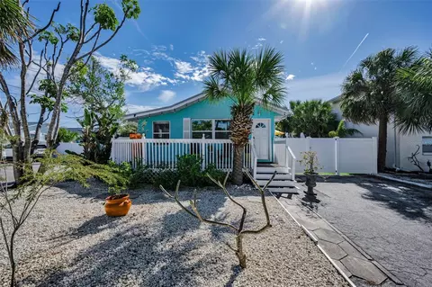 504 70th Ave, Saint Pete Beach, FL 33706