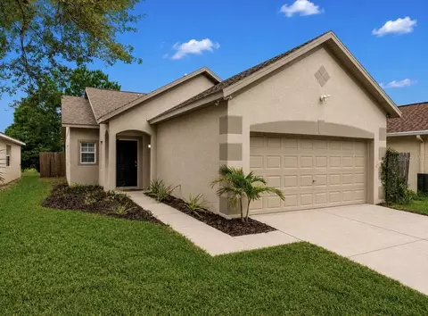 7853 Bristol Park Dr, Apollo Beach, FL 33572