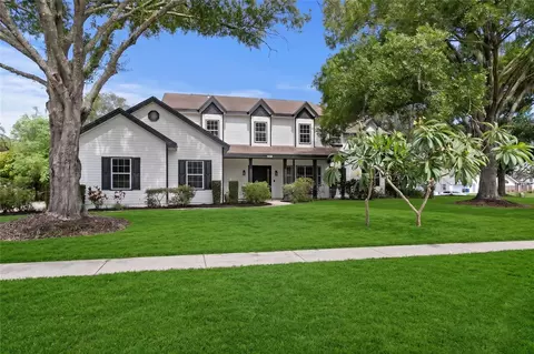 8807 Eagle Watch Dr, Riverview, FL 33578