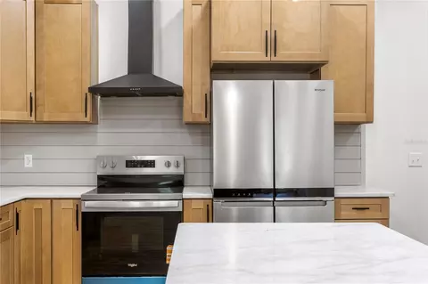 Kitchen - 8807 Eagle Watch Dr, Riverview, FL 33578 photo 4 of 6