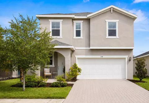 5718 Los Robles Ct, Palmetto, FL 34221