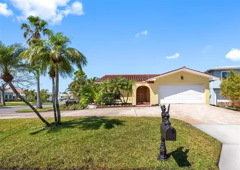 562 Johns Pass Ave, Madeira Beach, FL 33708