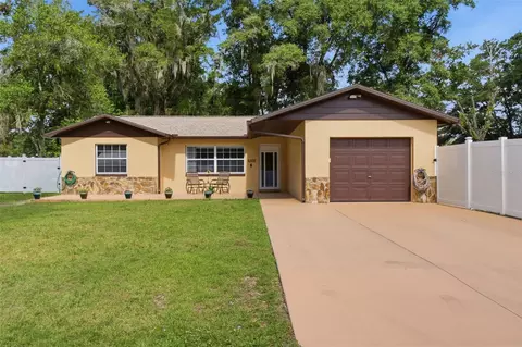6302 NW 67th Ter, Ocala, FL 34482