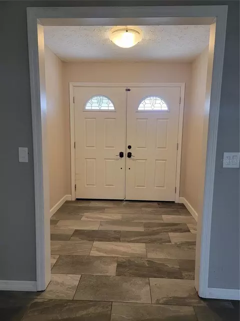 Entry Way - 2901 Beagle Pl, Seffner, FL 33584 photo 1 of 1