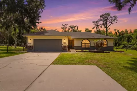 8636 Oakwood Dr, Lakeland, FL 33810