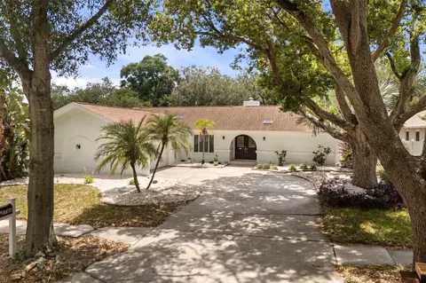 2786 Valencia Ln W, Palm Harbor, FL 34684