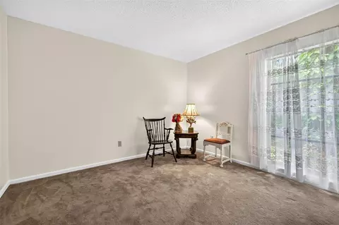 Bedroom - 910 Hillside Dr, Lutz, FL 33549 photo 1 of 6