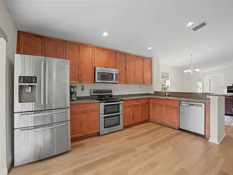 Kitchen - 11620 Hammocks Glade Dr, Riverview, FL 33569 photo 2 of 3