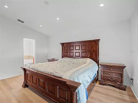 Bedroom - 11620 Hammocks Glade Dr, Riverview, FL 33569 photo 2 of 4