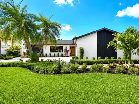 906 Samy Dr, Tampa, FL 33613