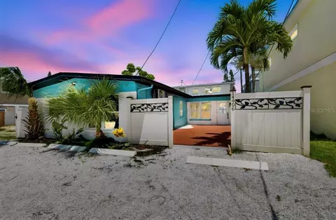 14906 N Bayshore Dr, Madeira Beach, FL 33708